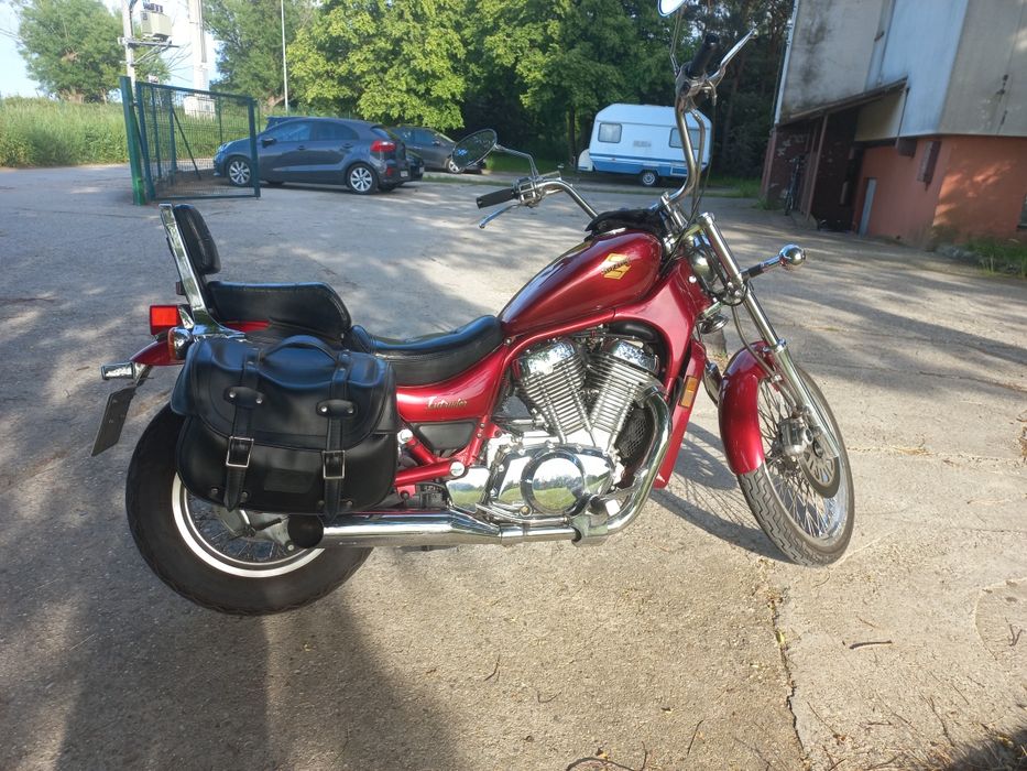 Suzuki intruder 750
