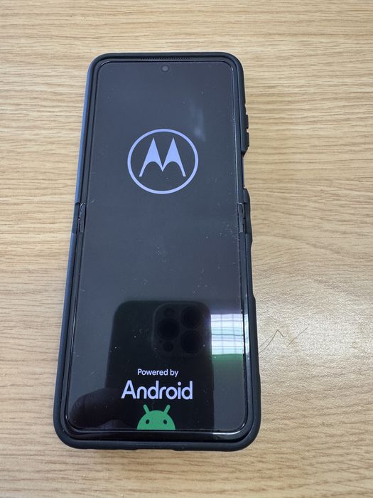 Motorola RAZR60 Flip