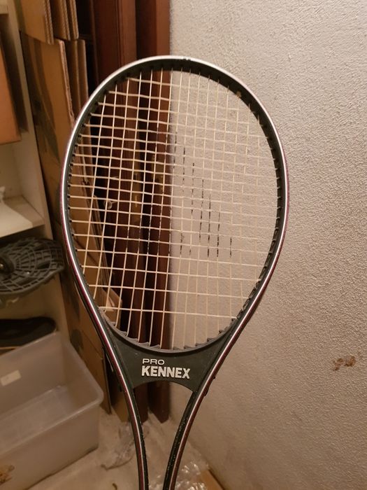 Vendo raquete com uma de oferta