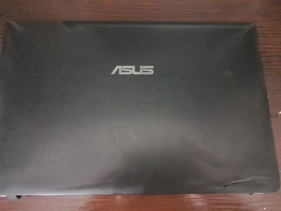 Asus x54h Робоча кришка з матрицею 550 гр  є материка робоча  850грн