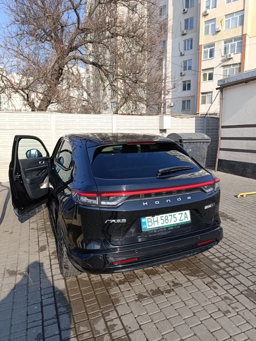 Продам электро автомобиль Honda