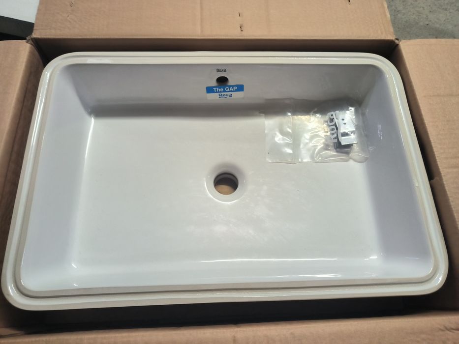 Lavatório de encastrar ROCA Novo na caixa