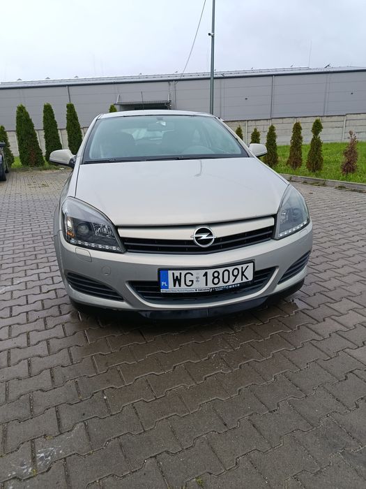 Opel Astra H GTC