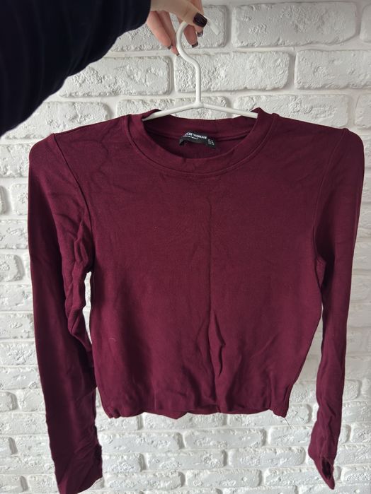 Бордова кофта    .