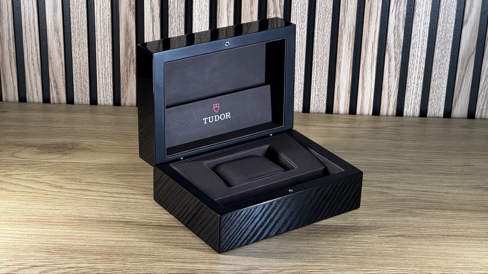 Caixa Tudor como nova
