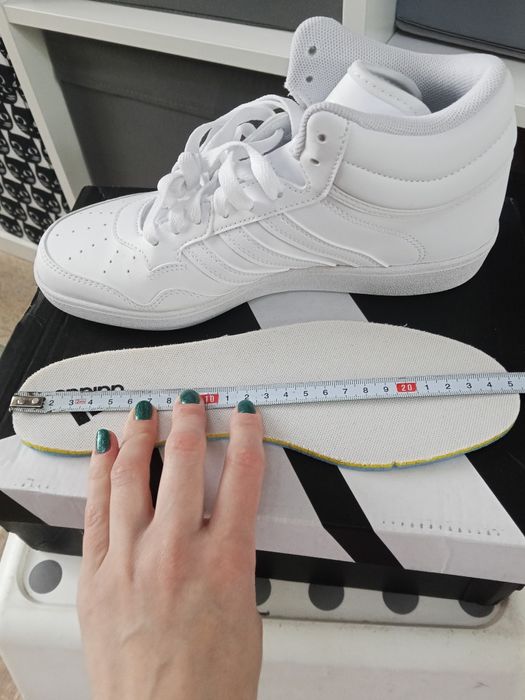 Білі кросівки, кеди adidas hoops 4.0 mid w