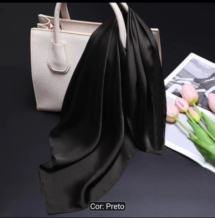 Lenço preto pescoço