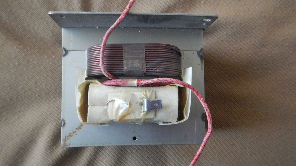 Трансформатор микроволновки.