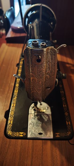 Maquina de costura Singer antiga