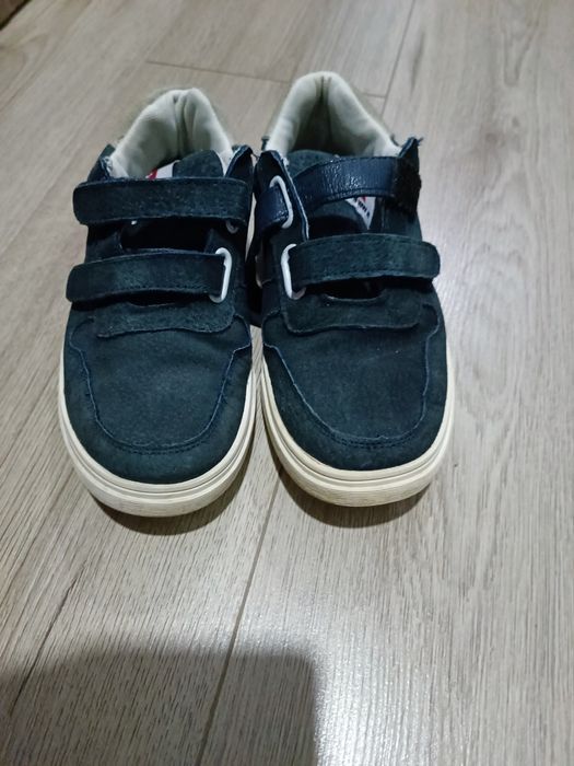 Продам  макасини