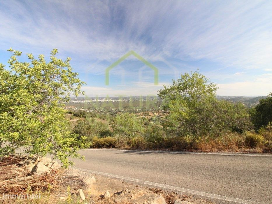 Terreno Rústico com Vista Panorâmica em Estoi
