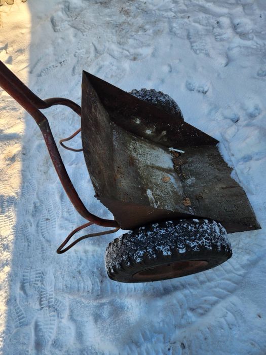 Садово строительная тачка