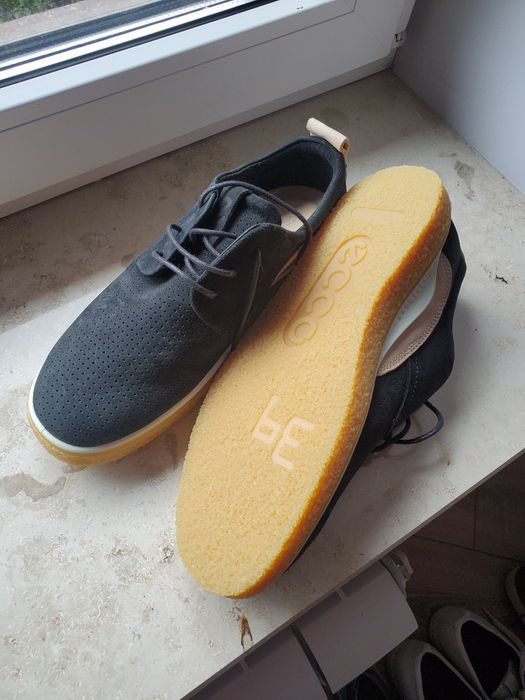 Продам кросівки ECCO!