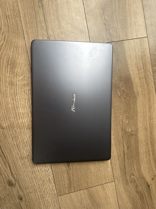 Laptop asus X510UNR