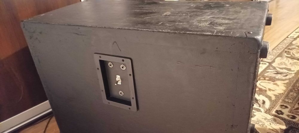 Kolumna 212 Eminence Legend 1258