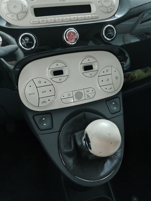 Automóvel FIAT 500C