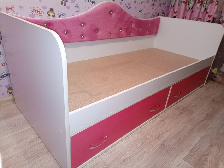Дитяче ліжко ( детская кровать ). Ліжко з м'якою спинкою