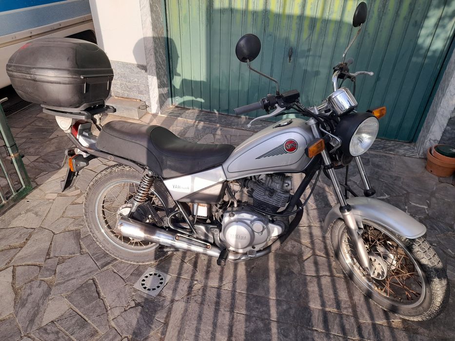 Yamaha sr 125 cinzenta 2001