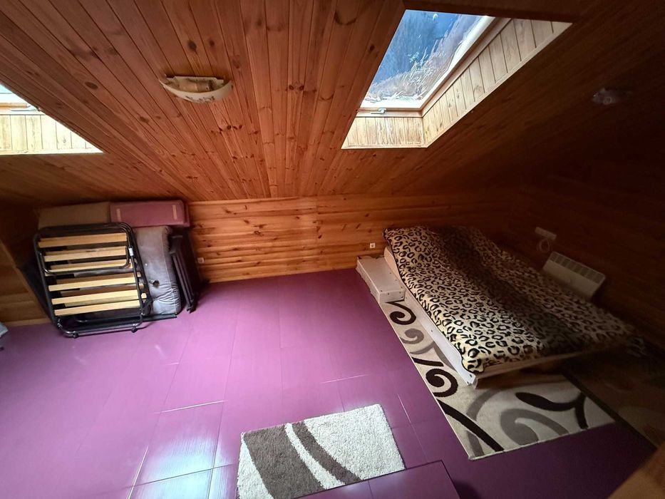 Продаж цегляного двоповерхового будинку 128 м2 з банею.