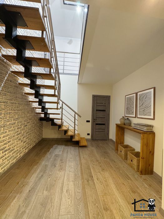 Продається будинок з євроремонтом