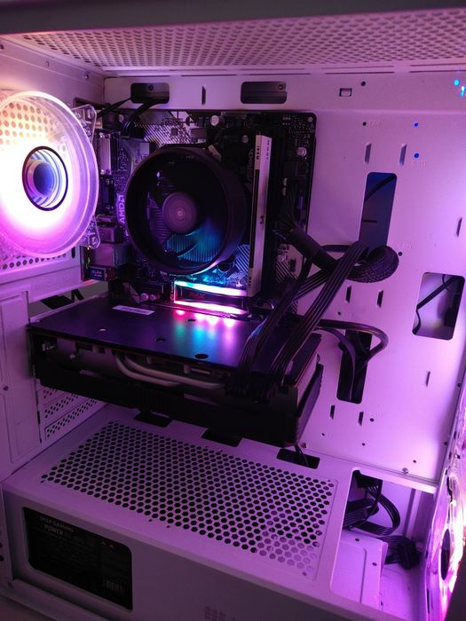 Torre Ryzen 7 5700 RAM 32Gb DDR4, SSD 1Tb,  RX 5700 XT 8Gb