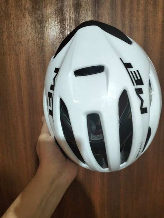 Capacete novo Met Rivale
