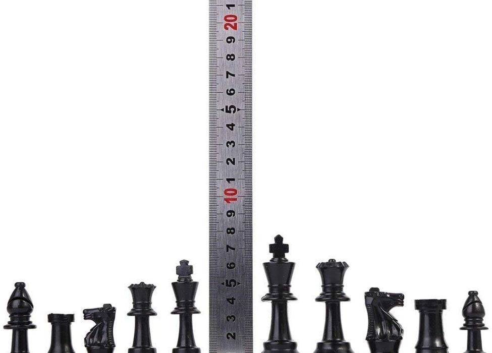 Szachy plastikowe 32 sztuki