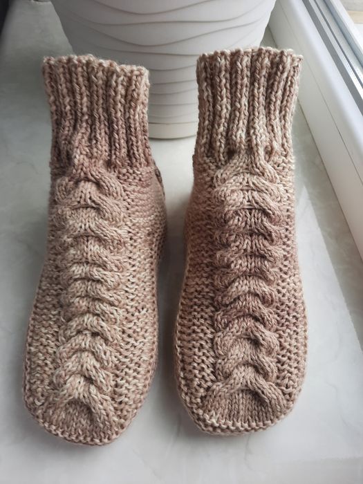 Вязанные носочки тапочки