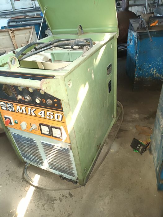 Зварювальний апарат напівавтомат