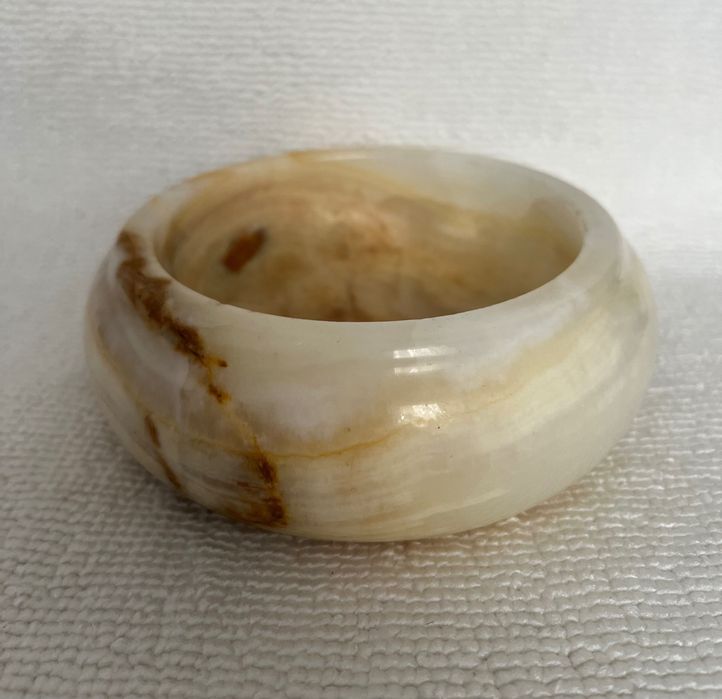 Wazon talerz z onyksu