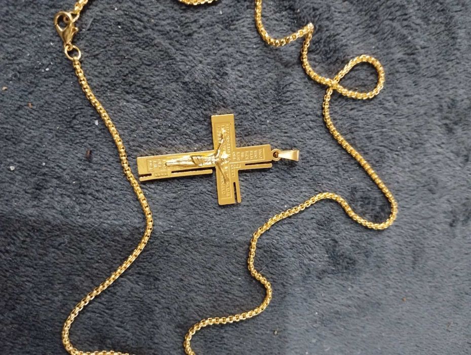 Łańcuszek męski z krzyżykiem