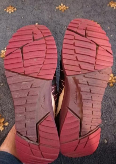 Шкіряні кросівки Clarks