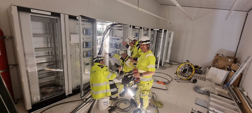 Elektryk 18 lat doświadczenia Biały montaż Awarie Rozdzielnice