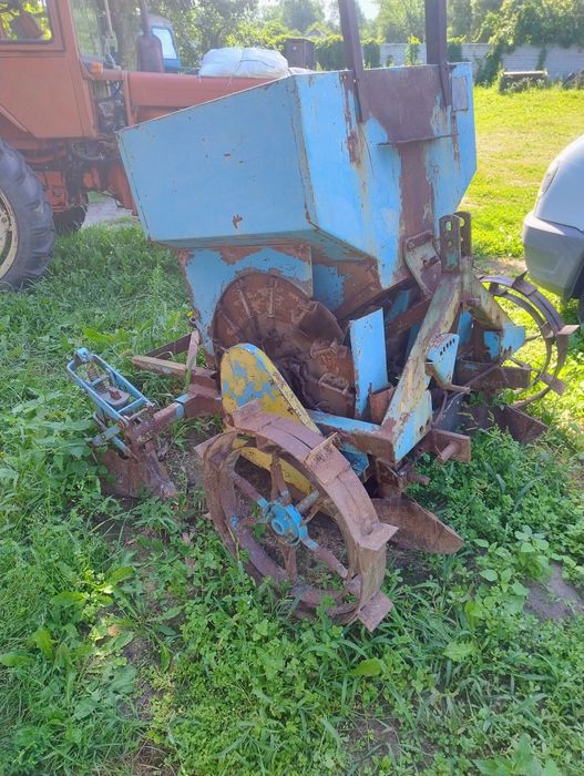 Саджалка чеська двохрядна. Є доставка