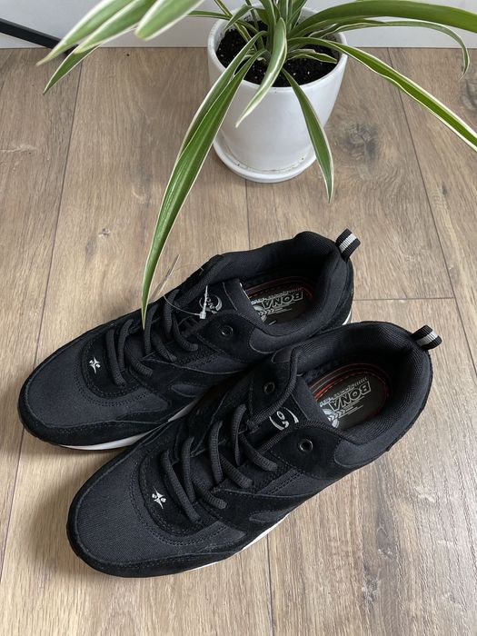 Новые мужские черные спортивные кроссовки Bona размер 41 (26 см)