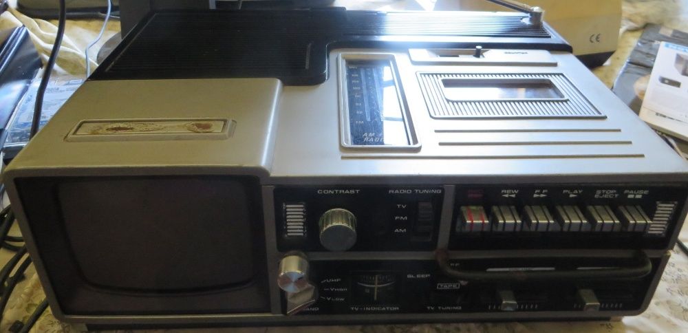 Radio /Cassete/ TV