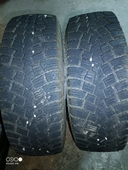 Opony zimowe 225/60R16.