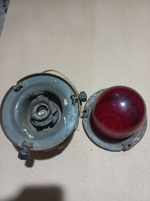 Ліхтар червоне скло