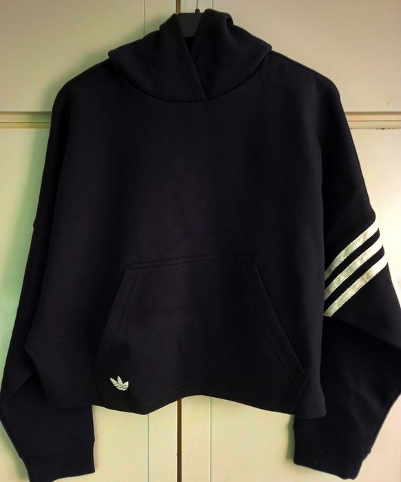 adidas czarna luźna bluza z kapturem rozmiar M