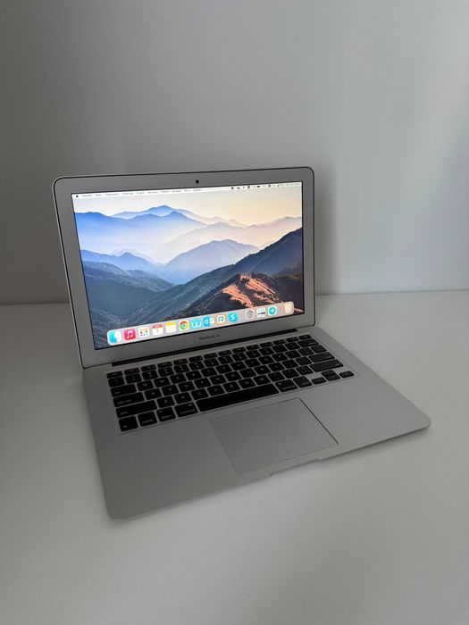 MacBook本体 MacBook Air 13-inch 2015 8GB/SSD256GB MacBook本体 Macbook air 13inch, early 2015 MacBook Air (13