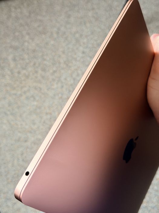 MacBook Air Retina 13,3” Gold 8/128Gb (A1932)