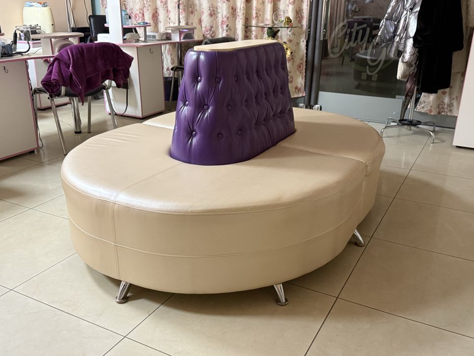 Продам кресло мастера,педикюрное кресло, диван для салона красоты