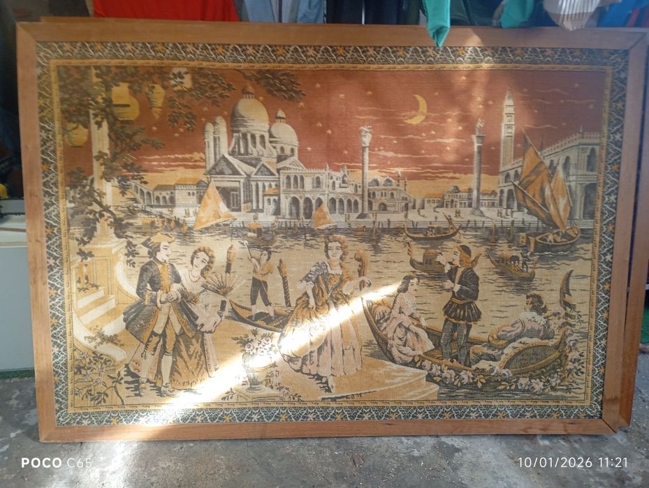 Tapeçarias em veludo 2m por 1,5m