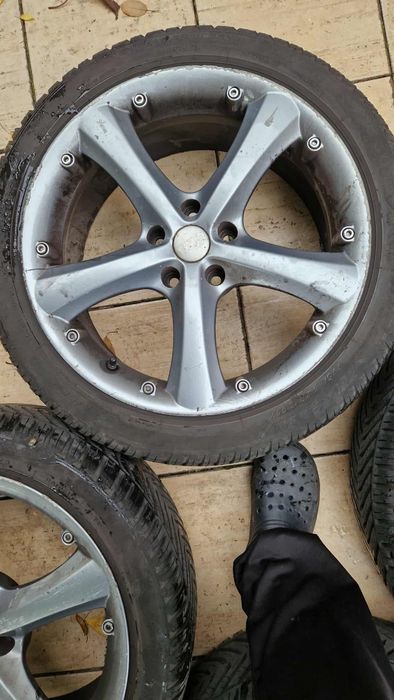 Opony Audi caloroczne