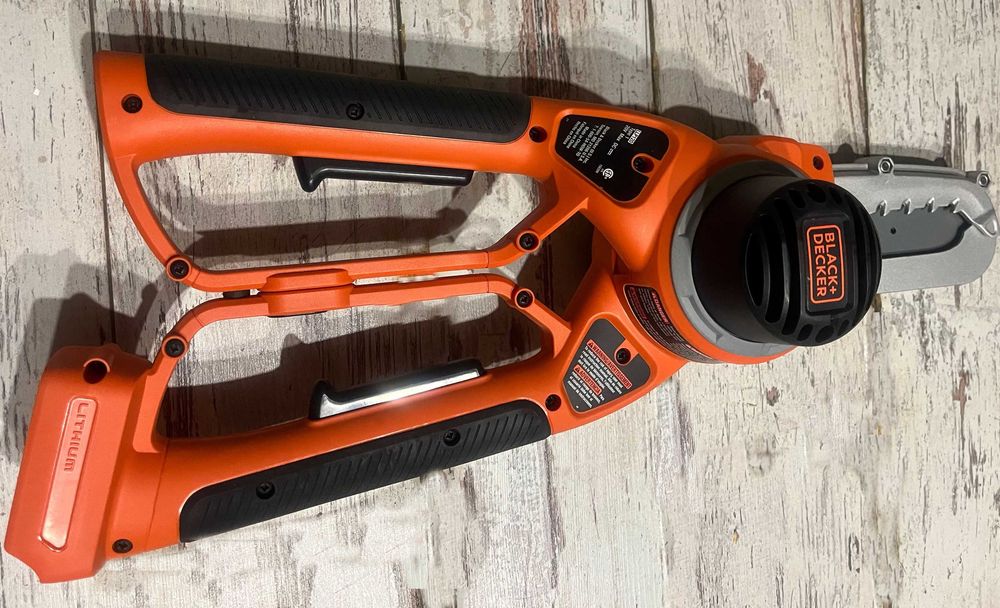 **Акумуляторна пилка-ножиці Black+Decker LLP120 Alligator 20V MAX**