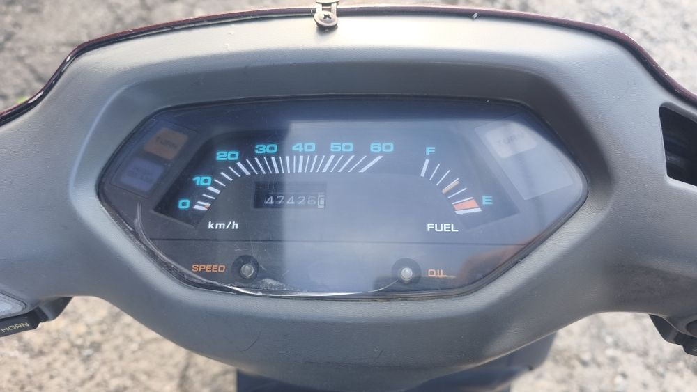 Honda Lead ,,1988,,(90куб.) возможна доставка (на документах)