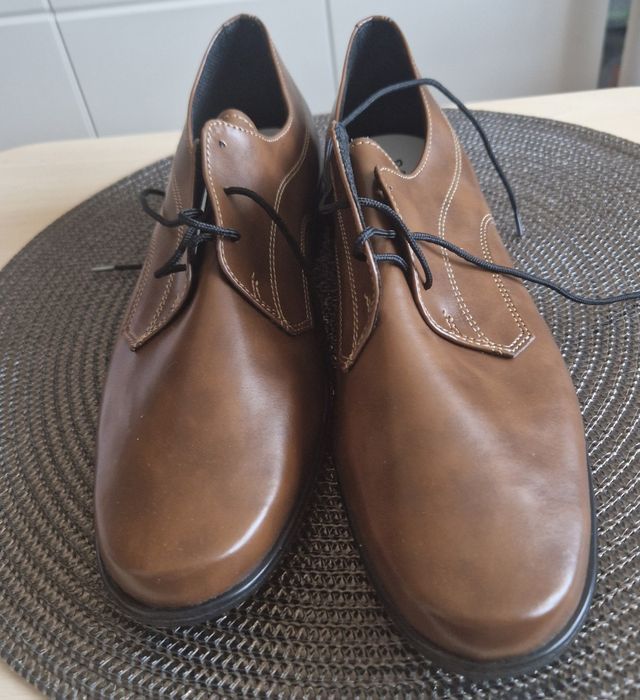 Nowe buty komunijne, eleganckie dla chłopca roz.38