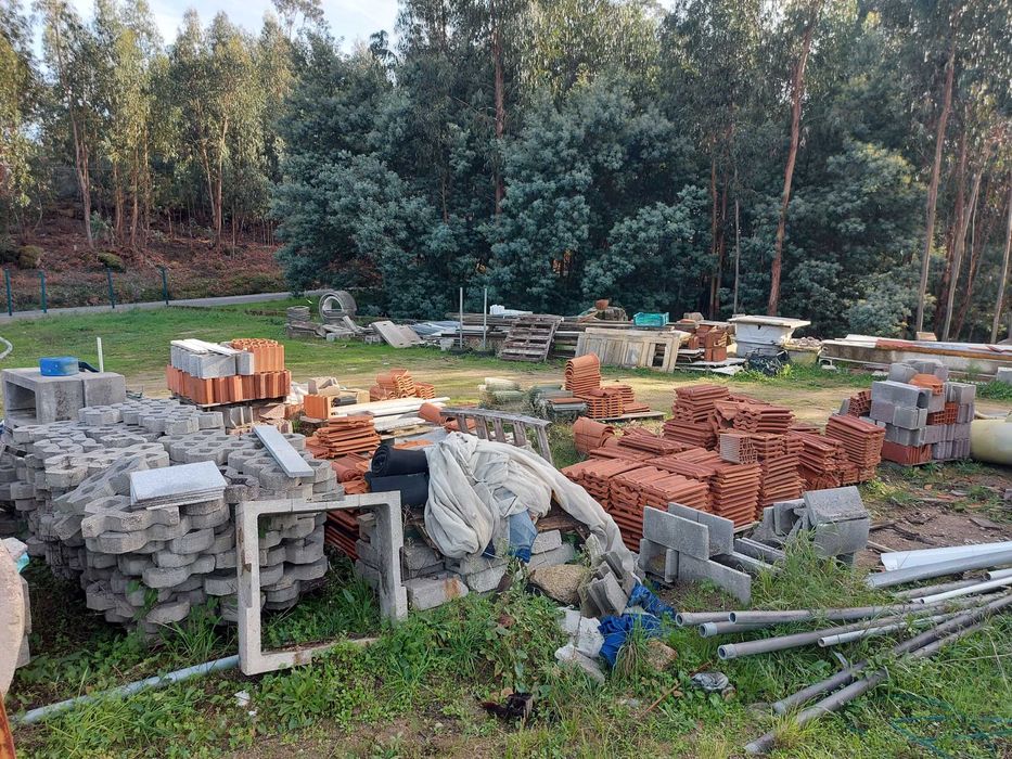 Material de Construção - Grande Lote à Venda