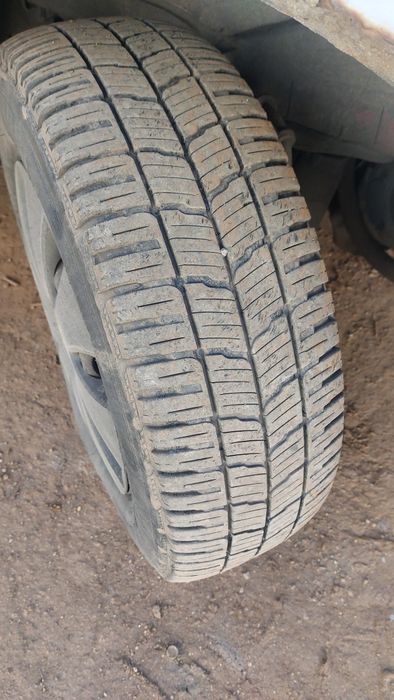 Фото спражнє.Volkswagen Т4 запчастини ,Бровари запчастини т4,2,5 тді 7