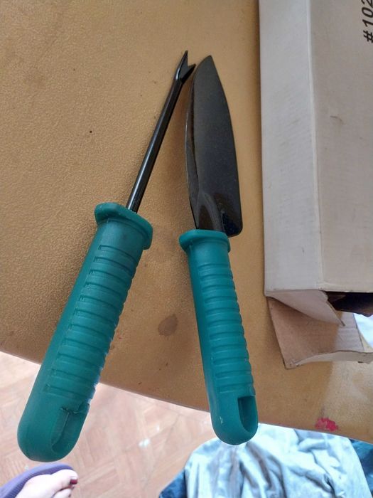 Conjunto de 2 ferramentas de jardinagem novos